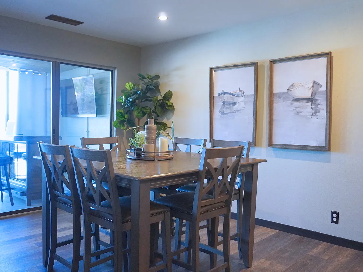 3 bed, 2.5 bath, 1537 sqft, $2,400 — Photo 4