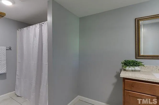 3409 Tryon Rd — Photo 16