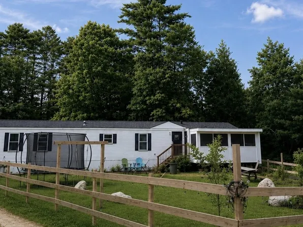 667 N High Street, Bridgton, ME 04009