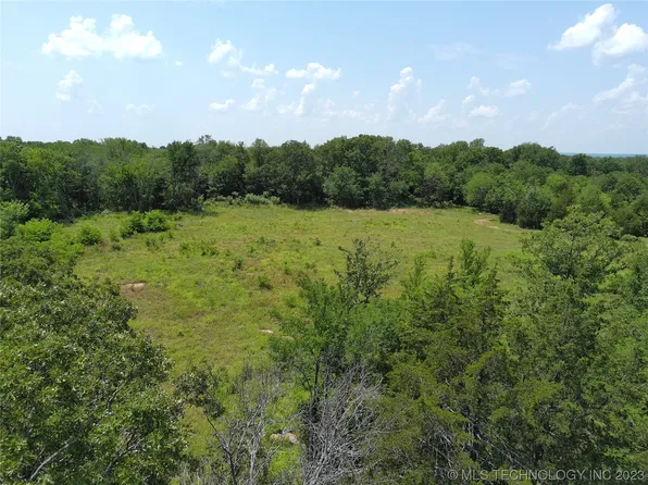 5 Fig Rd, Henryetta, OK 74437