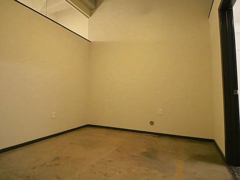 Main 2323 — Photo 22