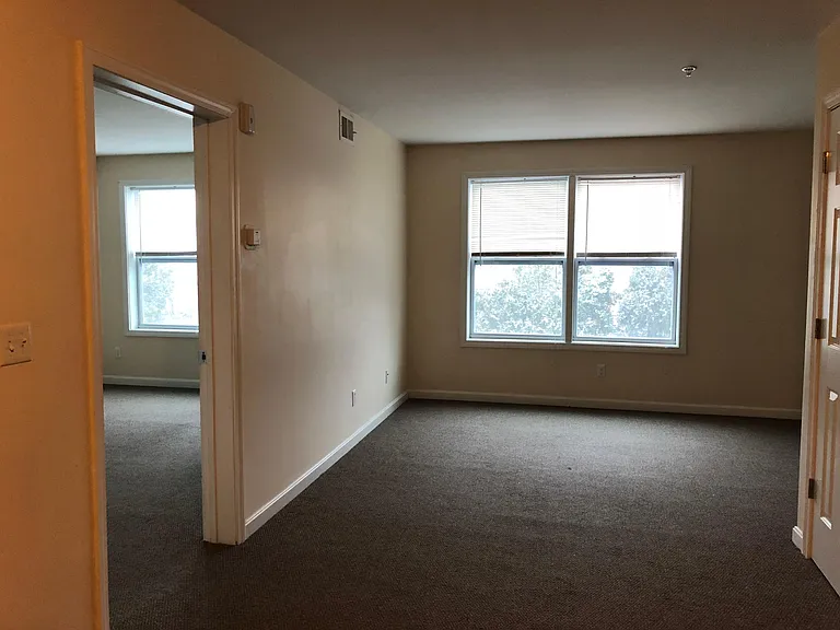 12 Main St #3 — Photo 7