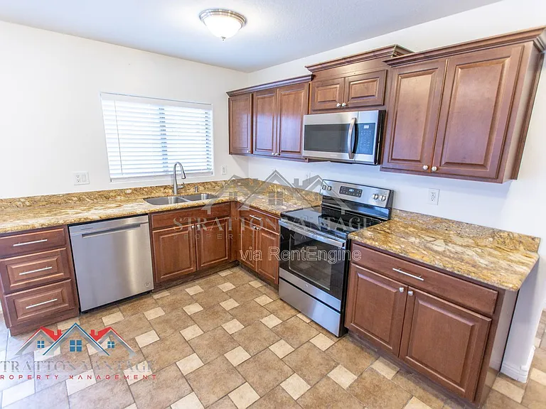 110 N Cholla St — Photo 17