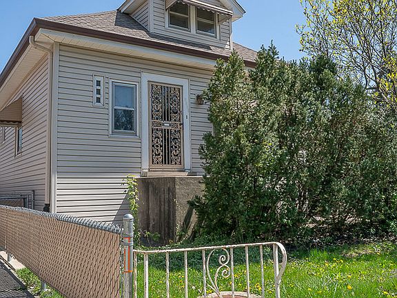 2nd image of 3447 Lombard St