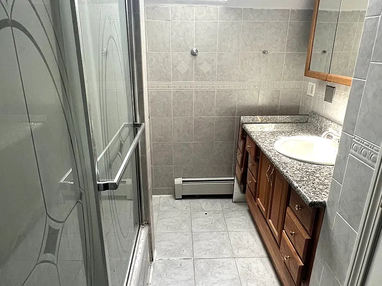 15 Locust St #3 — Photo 16
