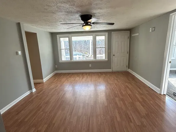 1102 N Forest Ave, Waynesboro, VA 22980