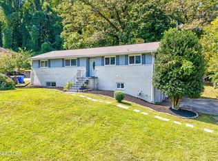 417 Bridge View Rd, Knoxville, TN 37914