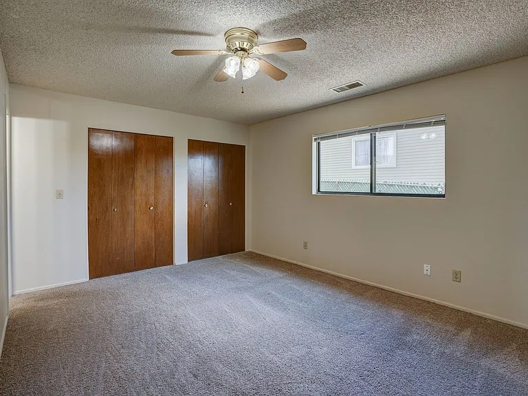 585 Mosher Ln — Photo 16