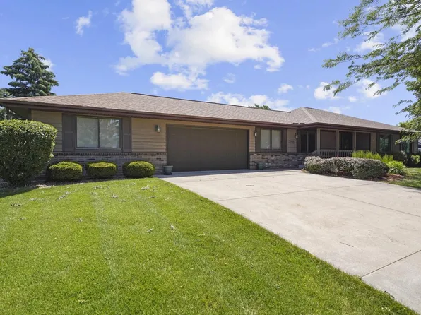 1905 Centennial LANE, Racine, WI 53406