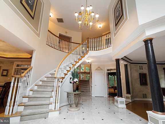 3rd image of 1015 Howard Grove Ct