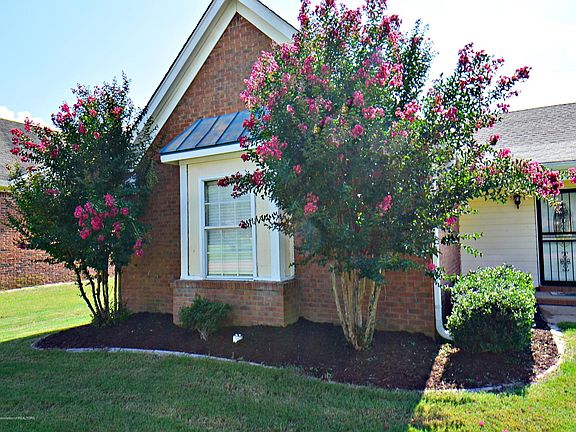 4th image of 5197 Pear Dr