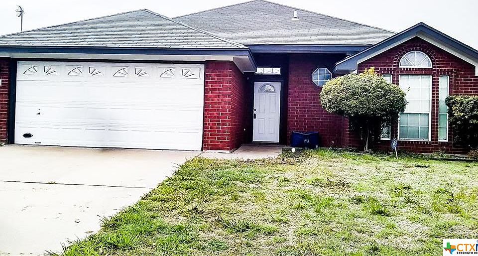 2nd image of 3605 Julia Ln