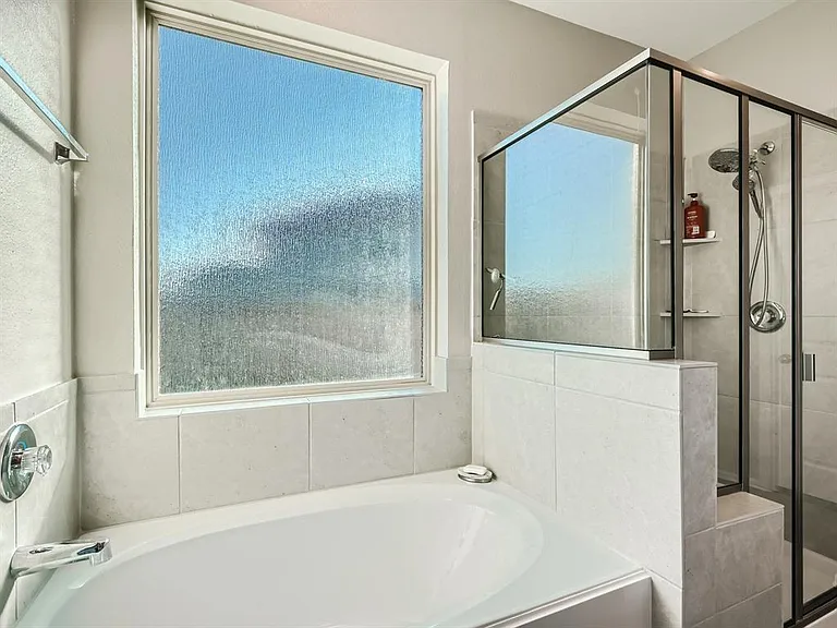 3735 Lion Creek Ct — Photo 21