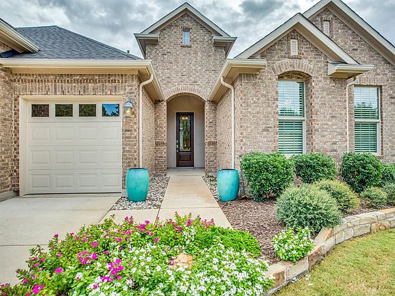 2nd image of 8809 Gardenia Dr