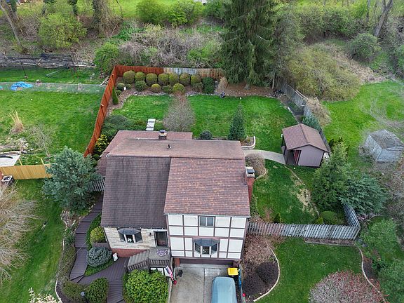 2nd image of 1258 Beagle Dr