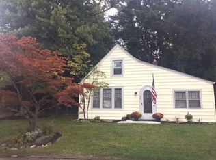 32 Tompkins Ave, BEACON, NY 12508