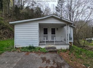 92 Mooney Ln, Charleston, WV 25314