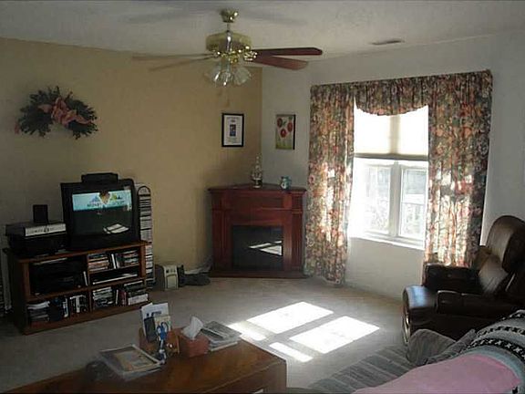 4th image of 7134 Tassel Meadow Dr