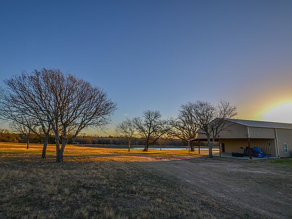 4th image of 1449 State Highway 309