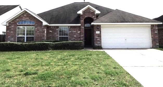 1st image of 1004 Brazos Ct