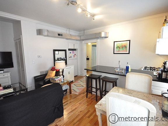 2nd image of 842 S 3rd St #04b5dd70e