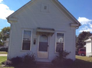 945 Claremont St, Lincoln, NE 68508