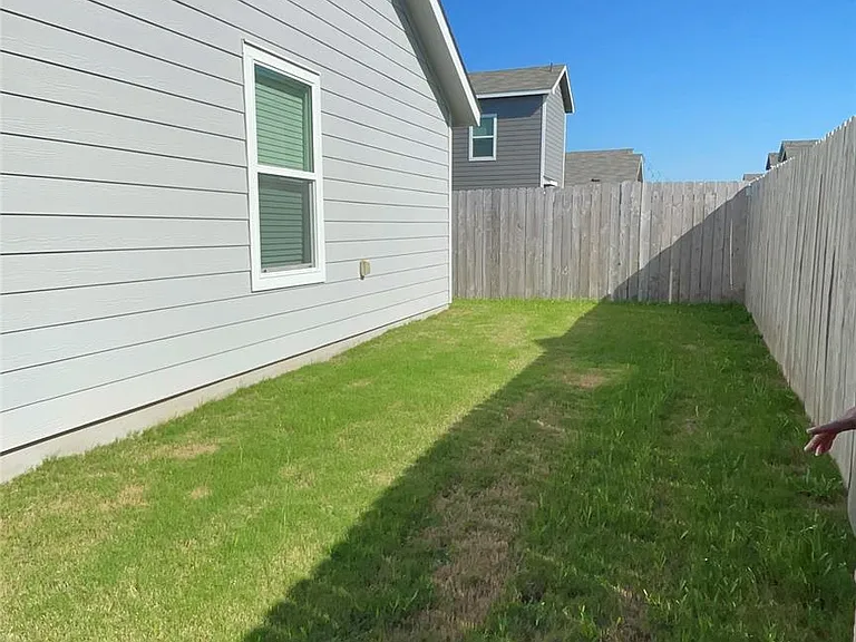 212 Marty Allen Loop — Photo 11