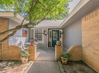 305 Betty L Ln, Burleson, TX 76028