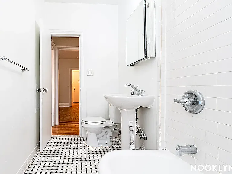 119-21 Metropolitan Ave #4119N — Photo 11