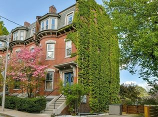 30 Everett St #PENTHOUSE, Jamaica Plain, MA 02130