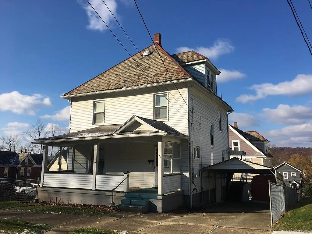 322 Cedar Ave photo 1