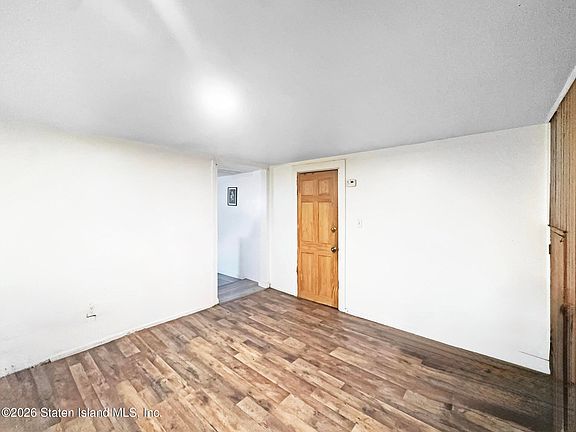 2nd image of 11 John St