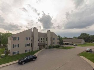 5322 Whitetail Dr #17, Springfield, IL 62703