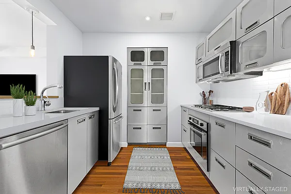 Rented by Compass | media 10