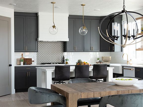 Finished home photos are representational images only. Chat with sales agent for details.