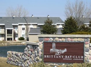 737 E Lakeview Rd UNIT 4, Hustisford, WI 53034