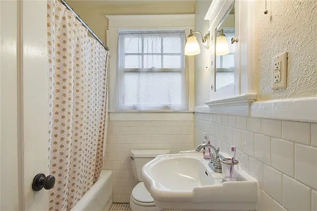 4809 Carondelet St — Photo 8