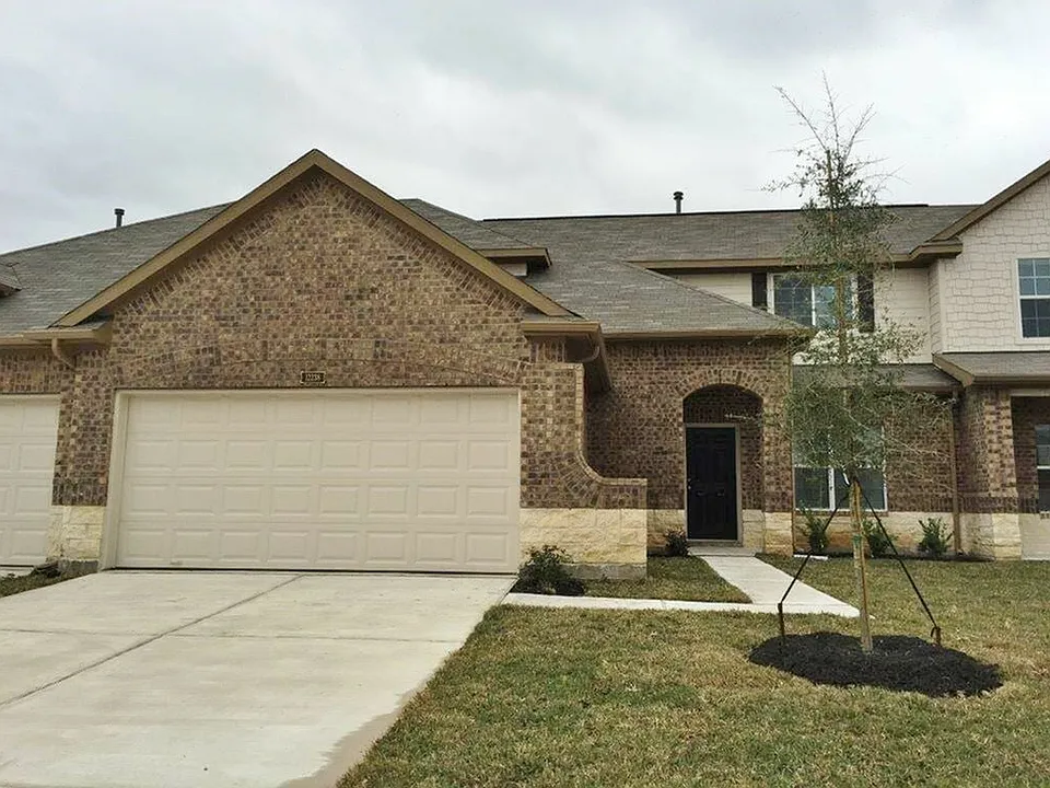 12238 Maura Ln