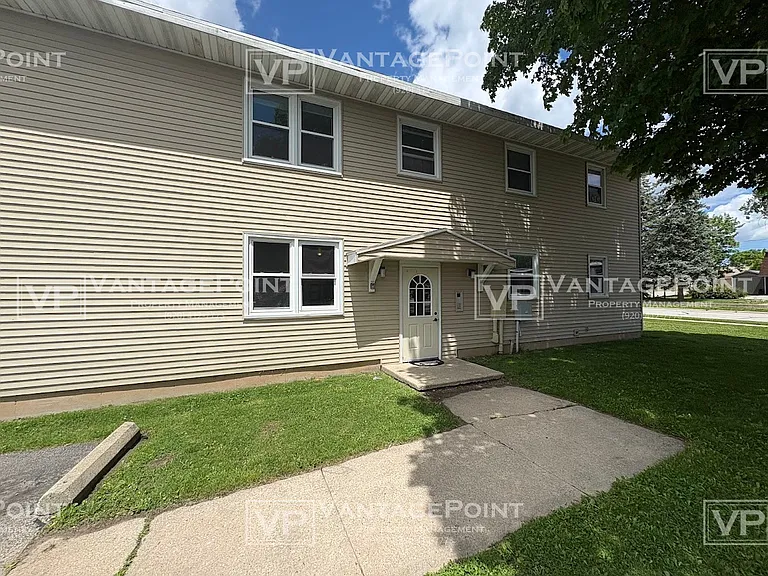 2120 Van Deuren St #A — Photo 16