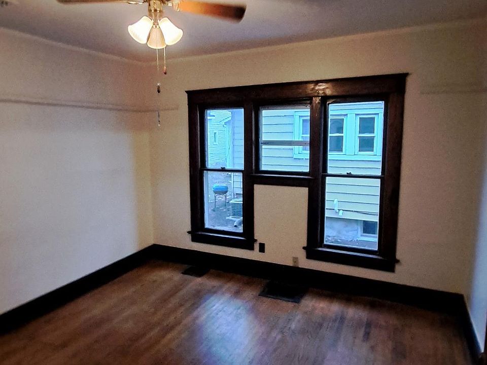 2nd image of 107 S 8th St #A