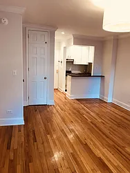 Rented by Metropolis Real Estate of Manhattan