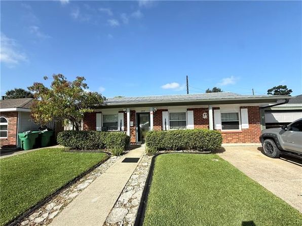 2844 Glenbrook Dr