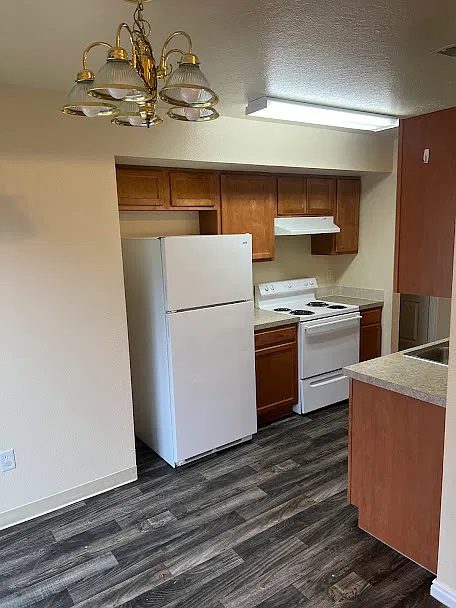 2 bed, 996 sqft, $1,295 — Photo 4