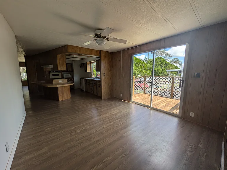 4517 Desoto Rd — Photo 8