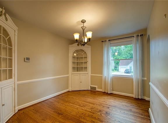 4th image of 7732 McGee St