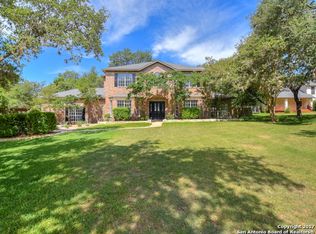 26121 Mesa Oak Dr, San Antonio, TX 78255