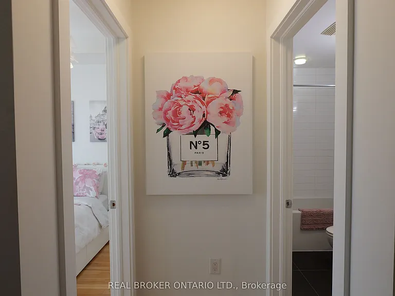 101 Richmond Rd #302 — Photo 9