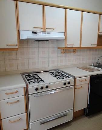 3rd image of 801 Jones St #210