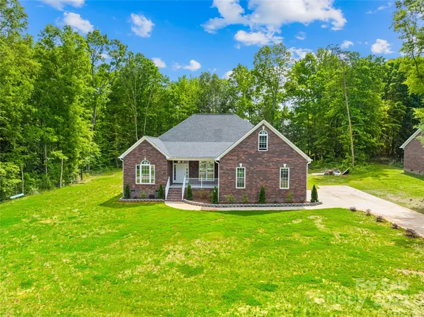 396 Stafford Estates Dr, Salisbury, NC 28146