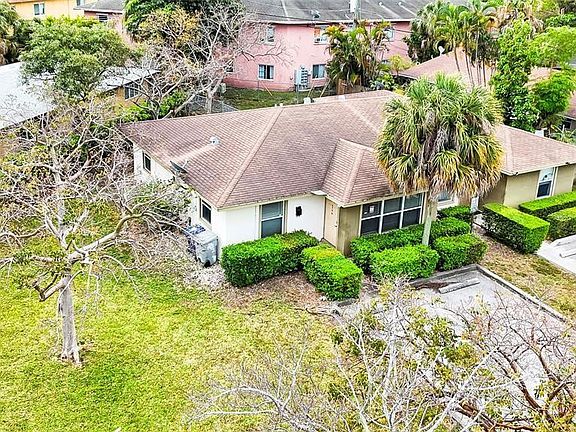 2nd image of 330 SW Avondale Drive
